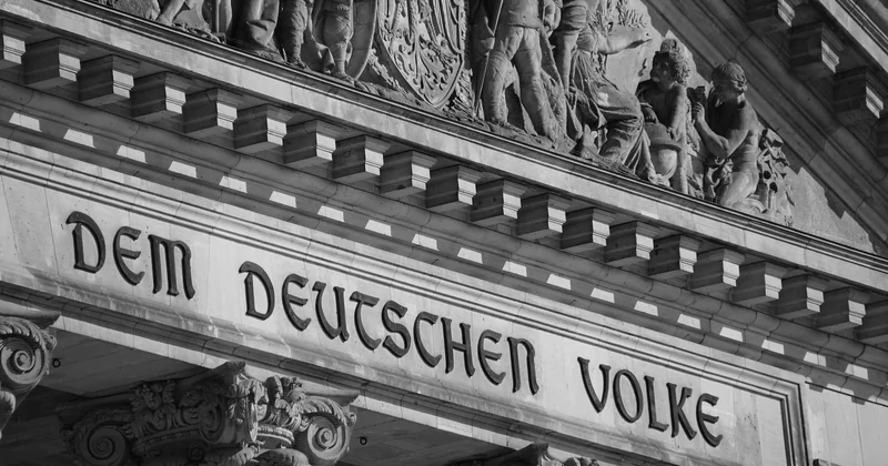 Irrtum 4: „Die PKV wird sowieso abgeschafft oder politisch zerstört"